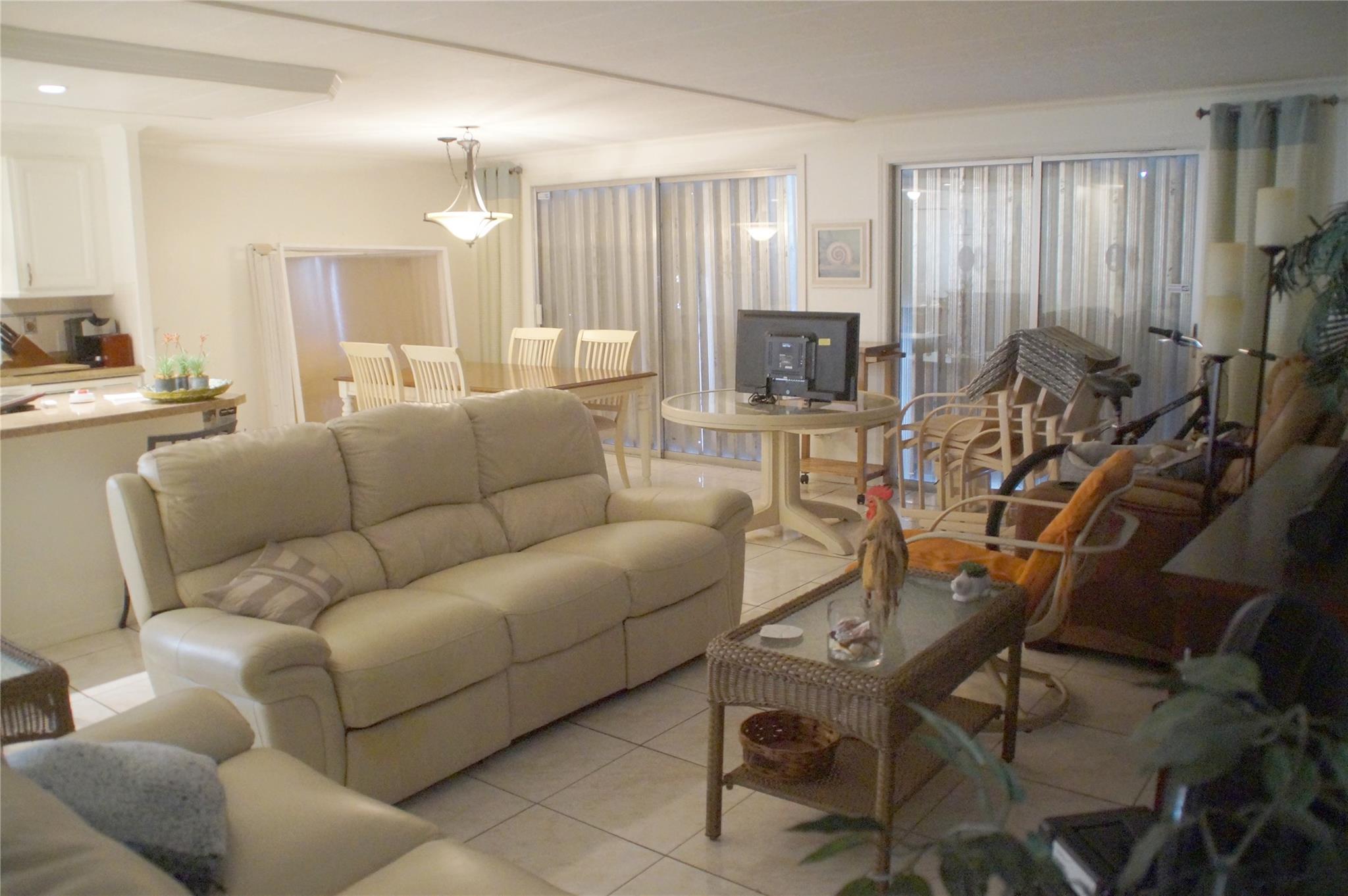 Ravenswood Estates & Mari - Residential