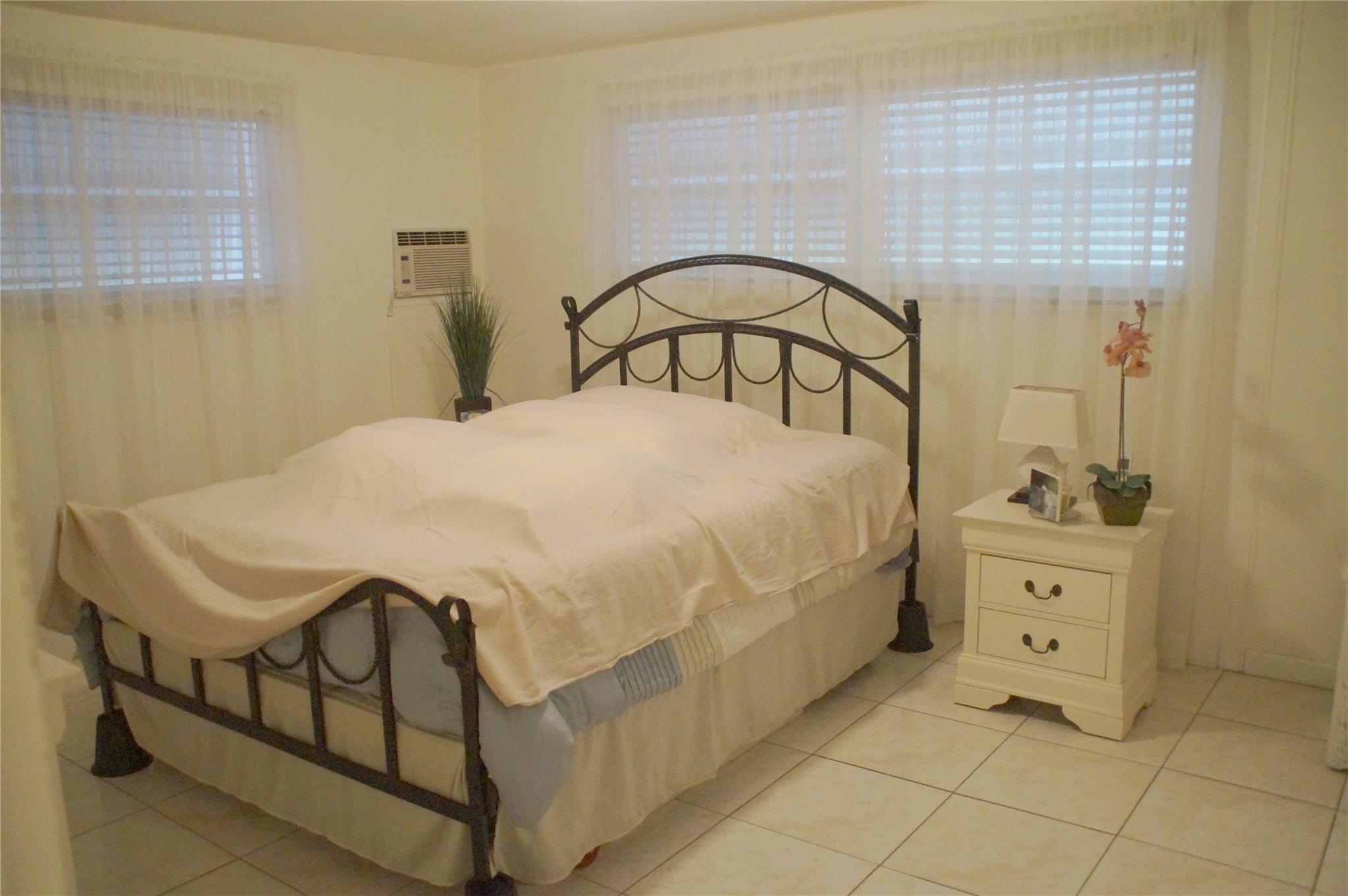 Ravenswood Estates & Mari - Residential