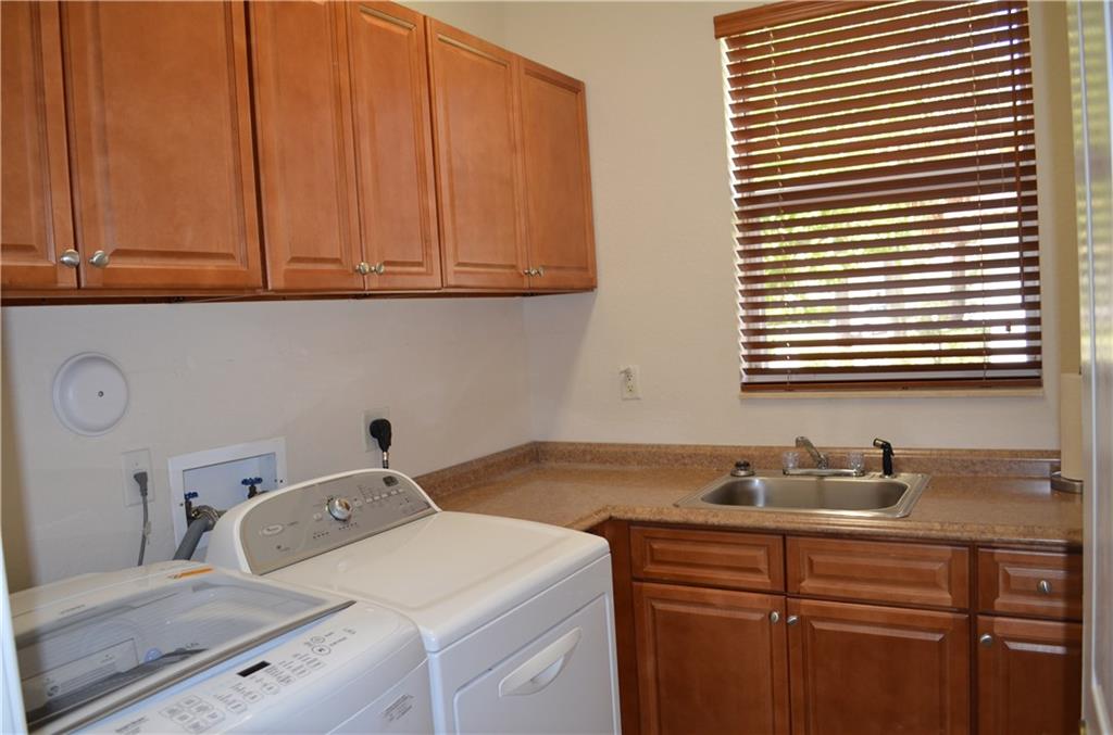 PARKLAND ISLES - Residential