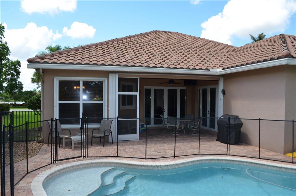 PARKLAND ISLES - Residential