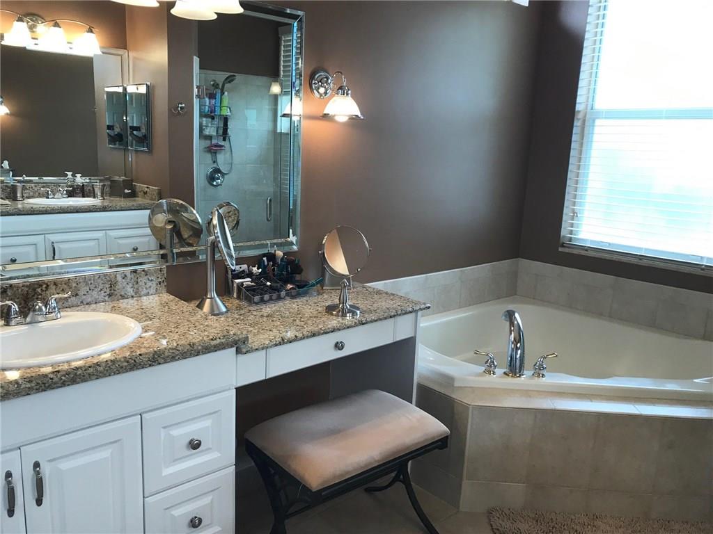 PARKLAND ISLES - Residential