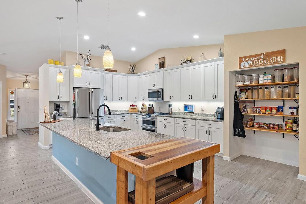 Photo of 16117 N 70th Street, Loxahatchee, FL 33470 (MLS # R11129013)