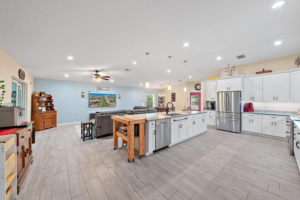 Photo of 16117 N 70th Street, Loxahatchee, FL 33470 (MLS # R11129013)