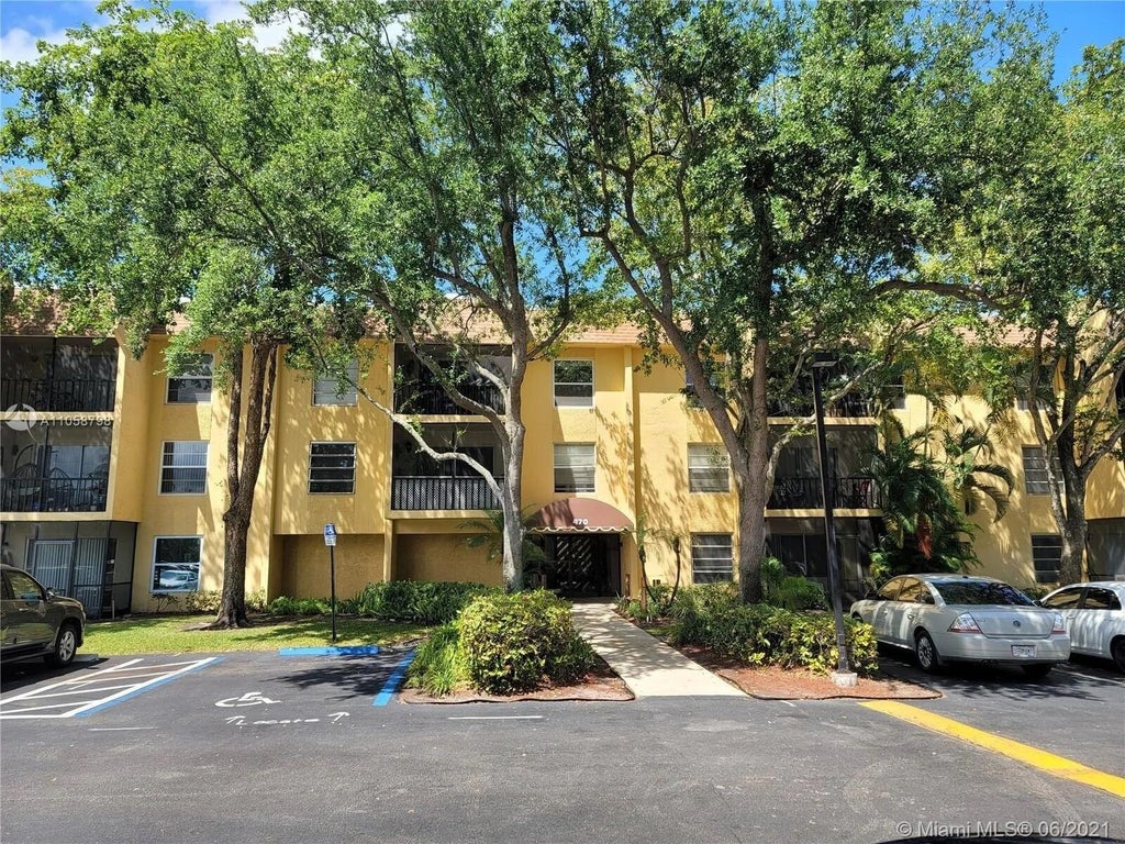 Photo of 470 NW 20th Street #1040, Boca Raton, FL 33431 (MLS # B26046087)