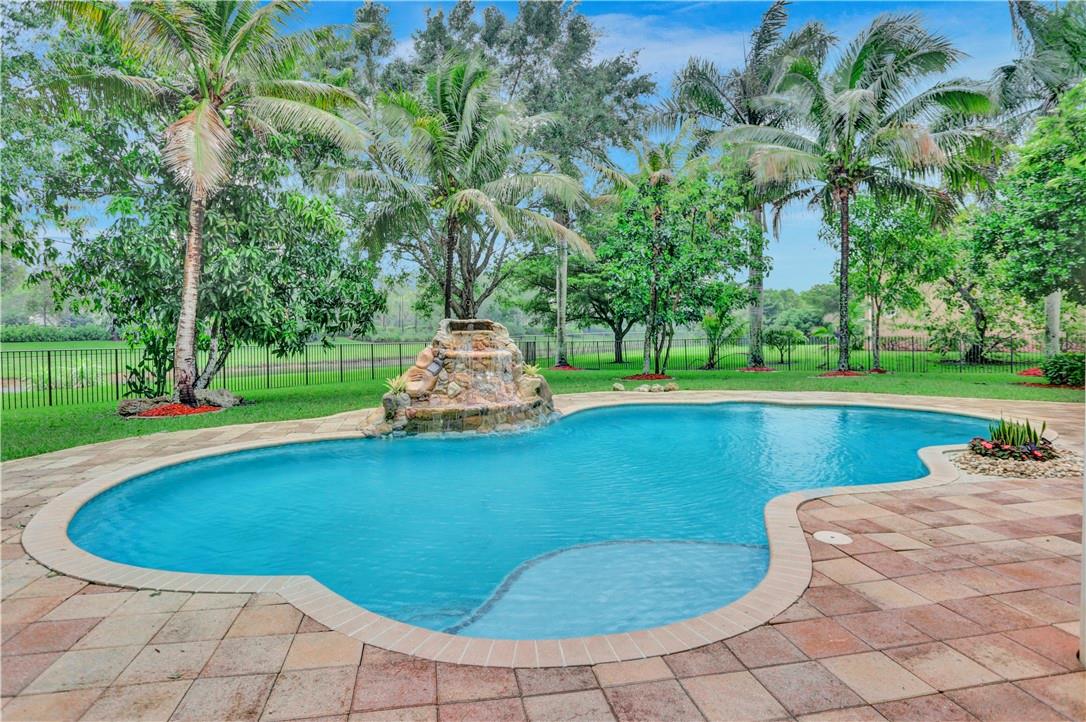 LONG LAKE RANCHES WEST - Residential