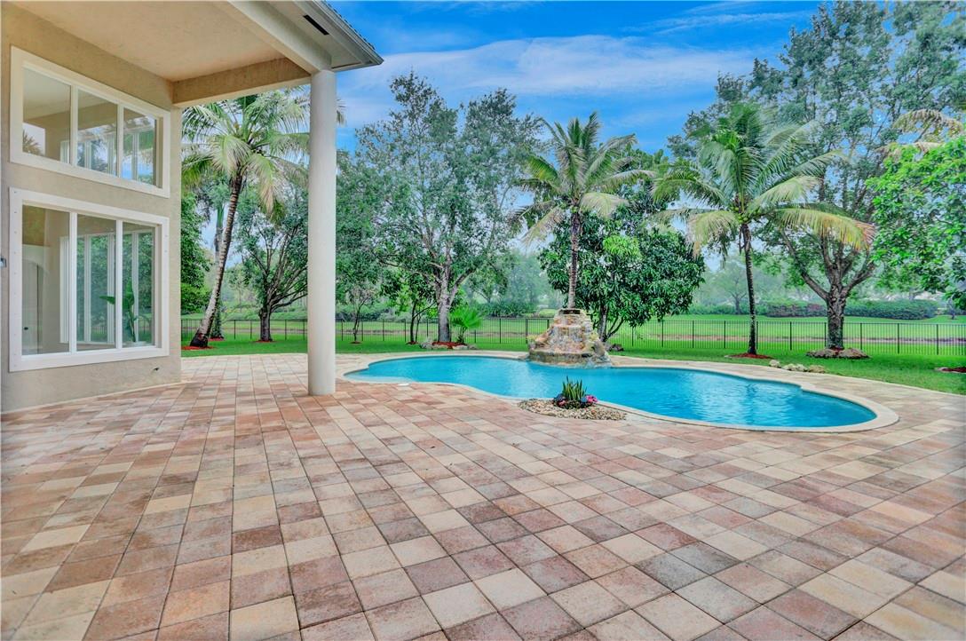 LONG LAKE RANCHES WEST - Residential