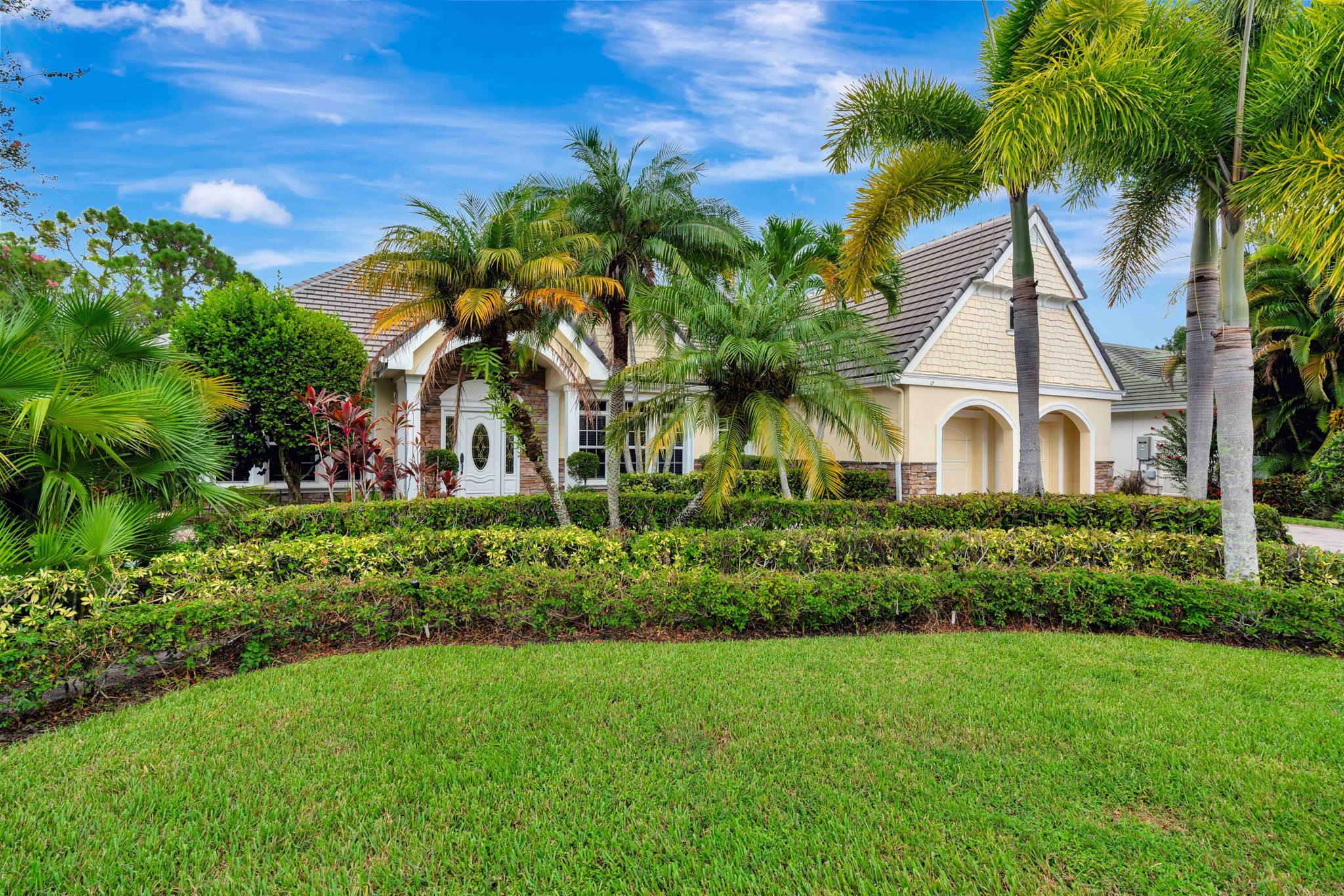 View Hobe Sound, FL 33455 house