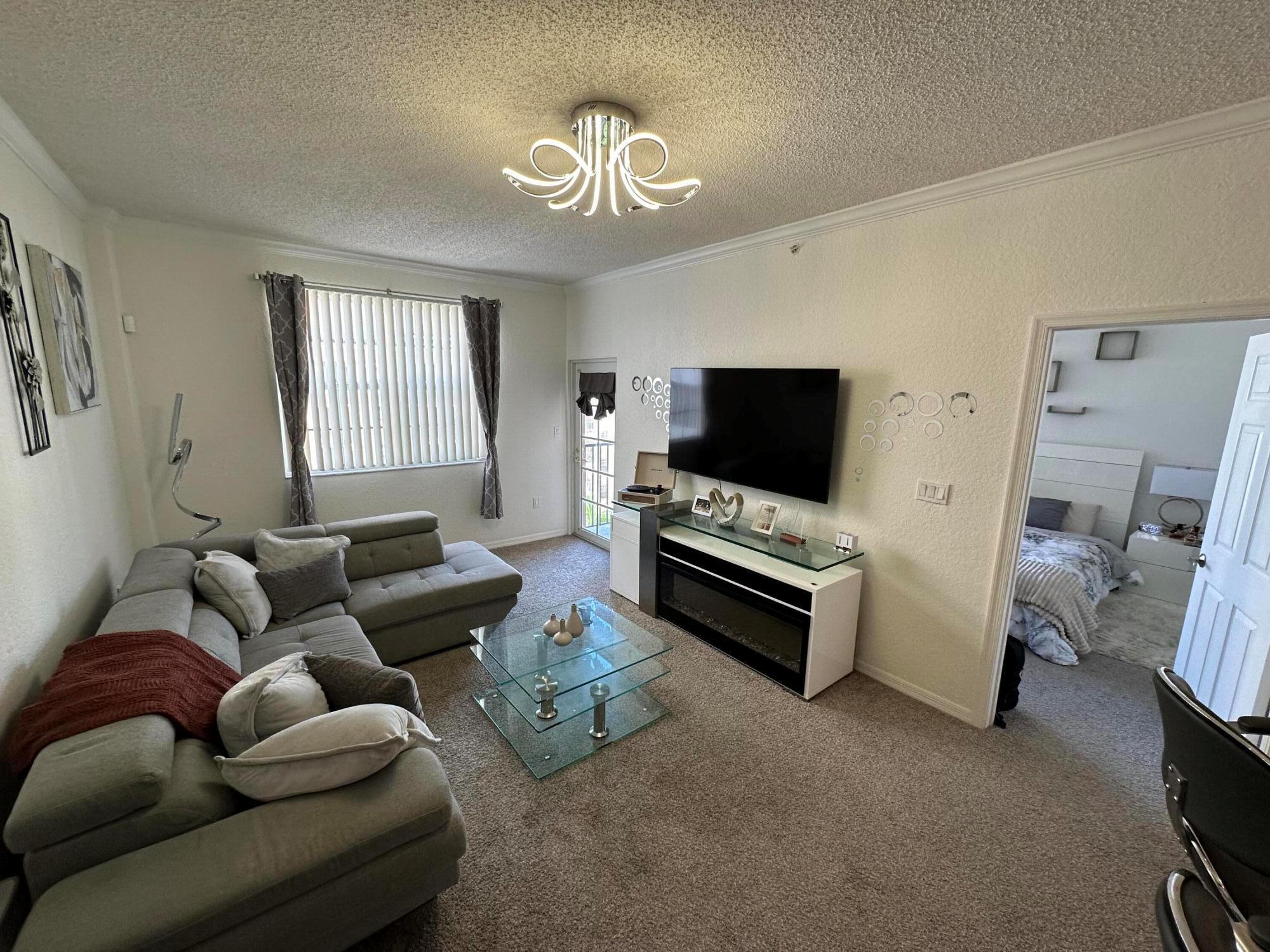 Flagler Pointe - Residential Lease