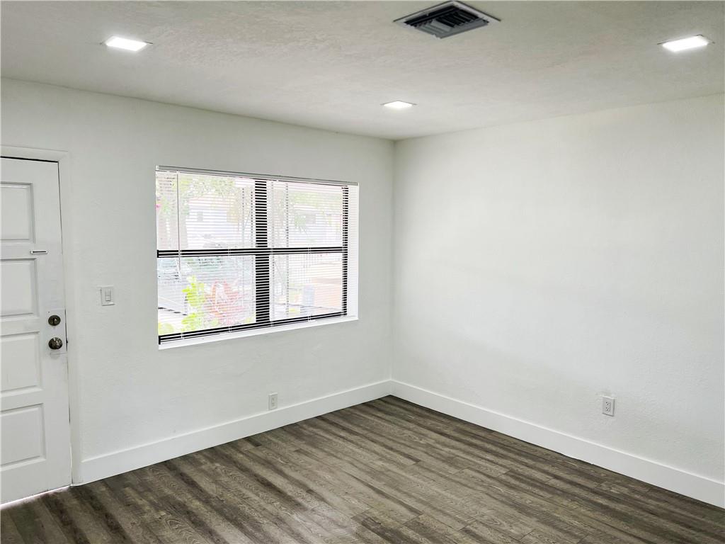 Taylor Manor - Residential Lease