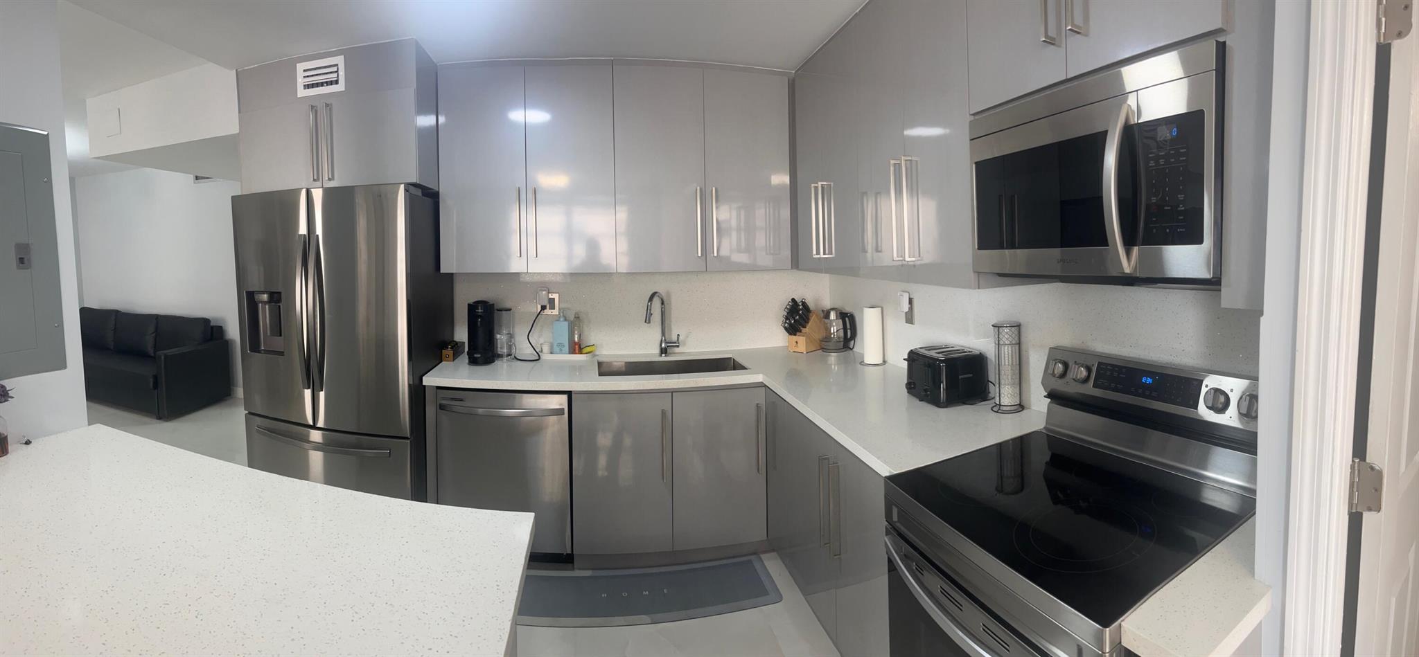 PLAZA TOWERS SOUTH CONDO - Residential Lease