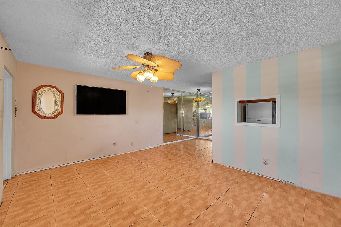 Sunrise Lakes Phase III - Residential