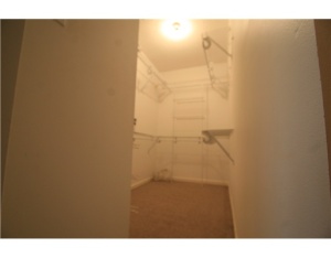 LOS MANGOS PATIO VILLAS AND TOWNHOMES - Residential Lease