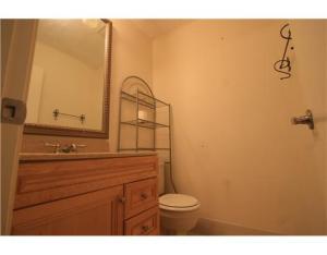 LOS MANGOS PATIO VILLAS AND TOWNHOMES - Residential Lease