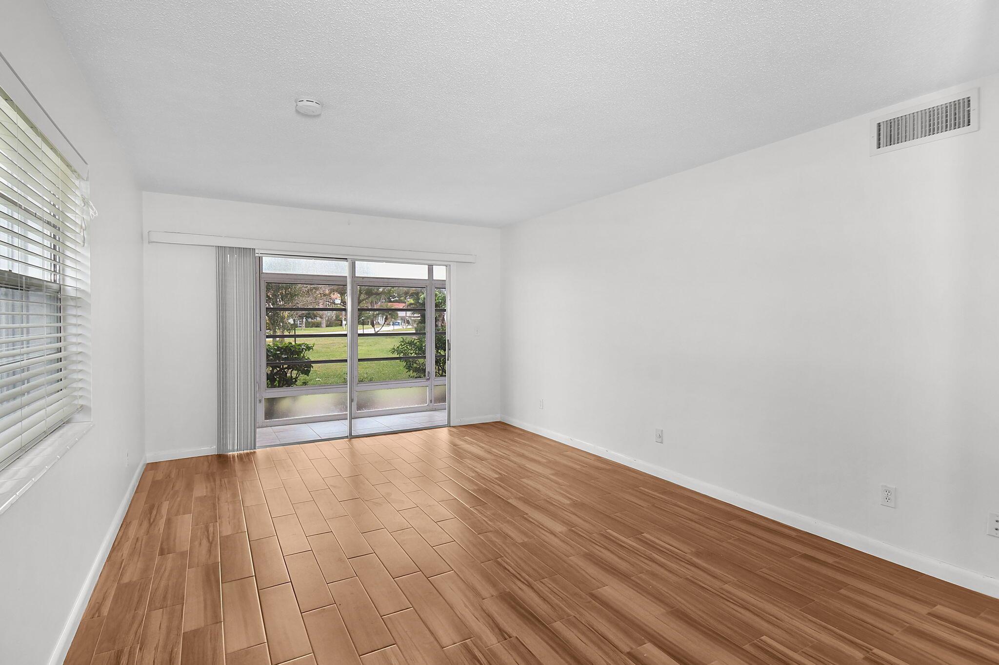 VISTA PINES CONDO - Residential