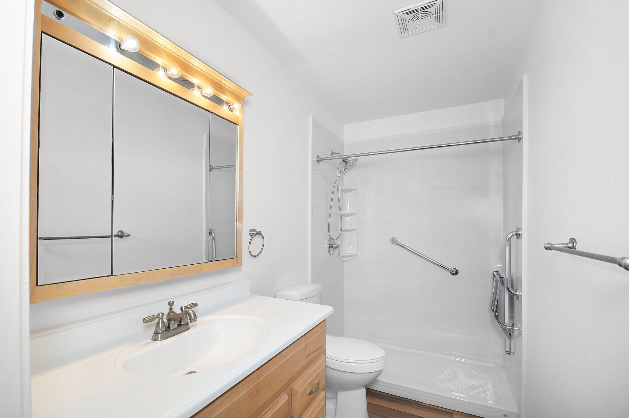 VISTA PINES CONDO - Residential