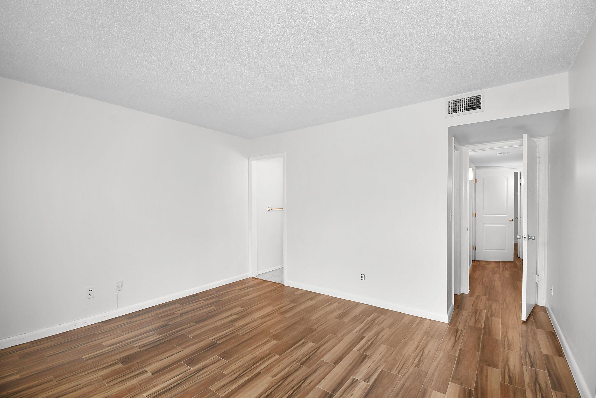 VISTA PINES CONDO - Residential