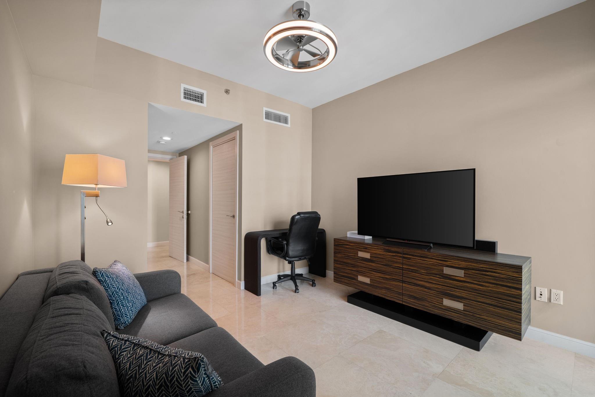 Las Olas Beach Club - Residential