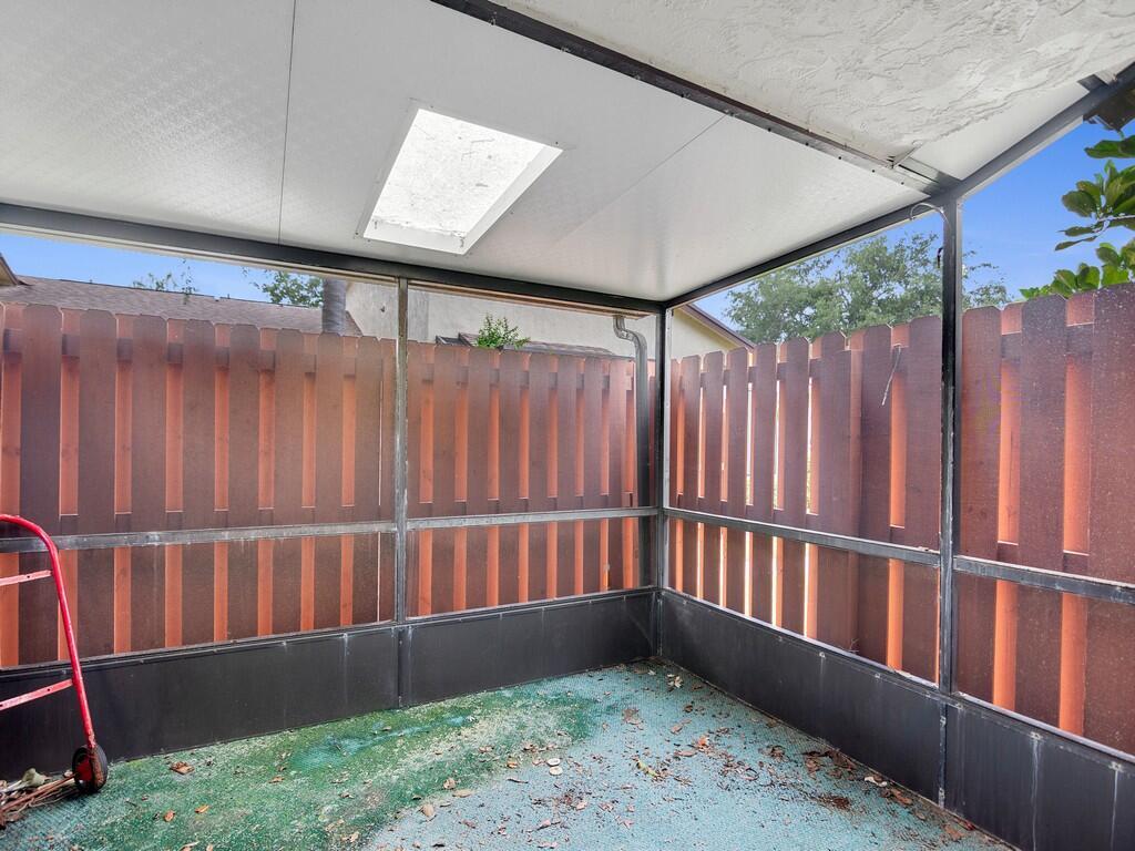 VILLAS OF HOBE SOUND - Residential