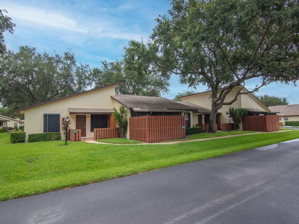 VILLAS OF HOBE SOUND - Residential