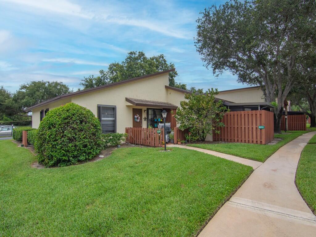 VILLAS OF HOBE SOUND - Residential