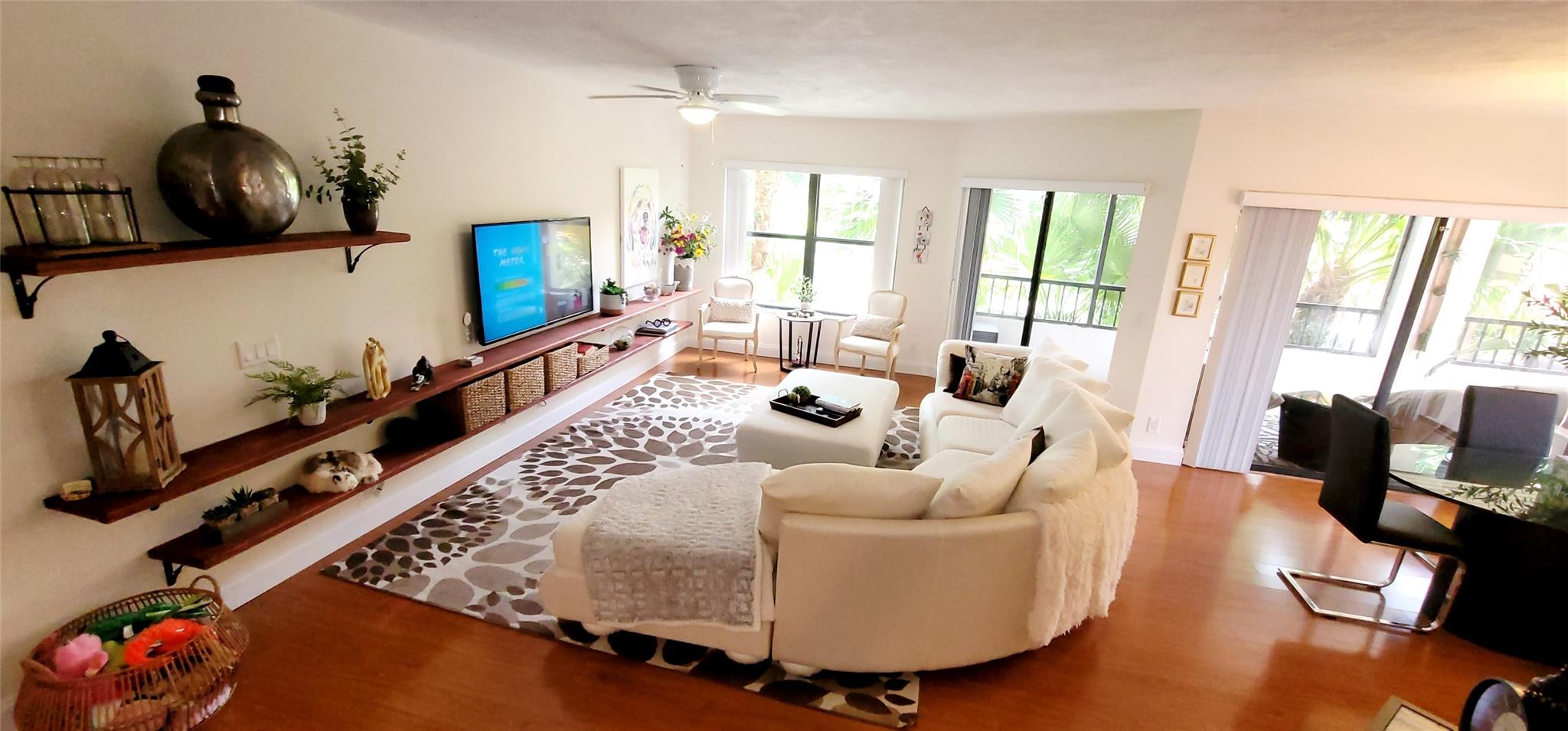 7519 La Paz Boulevard 201