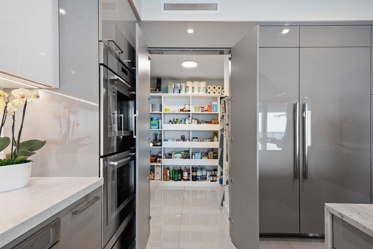 5000 NORTH OCEAN - Residential