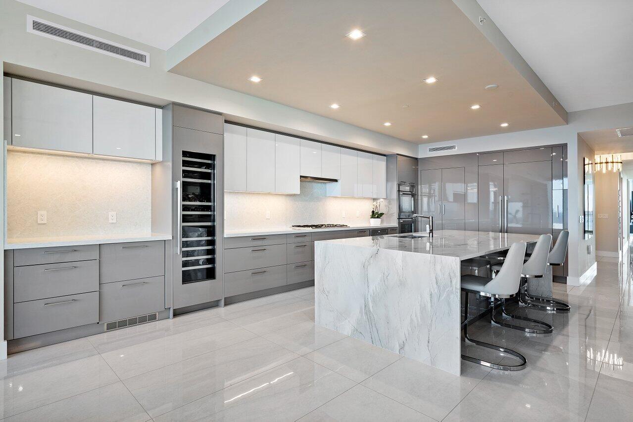 5000 NORTH OCEAN - Residential