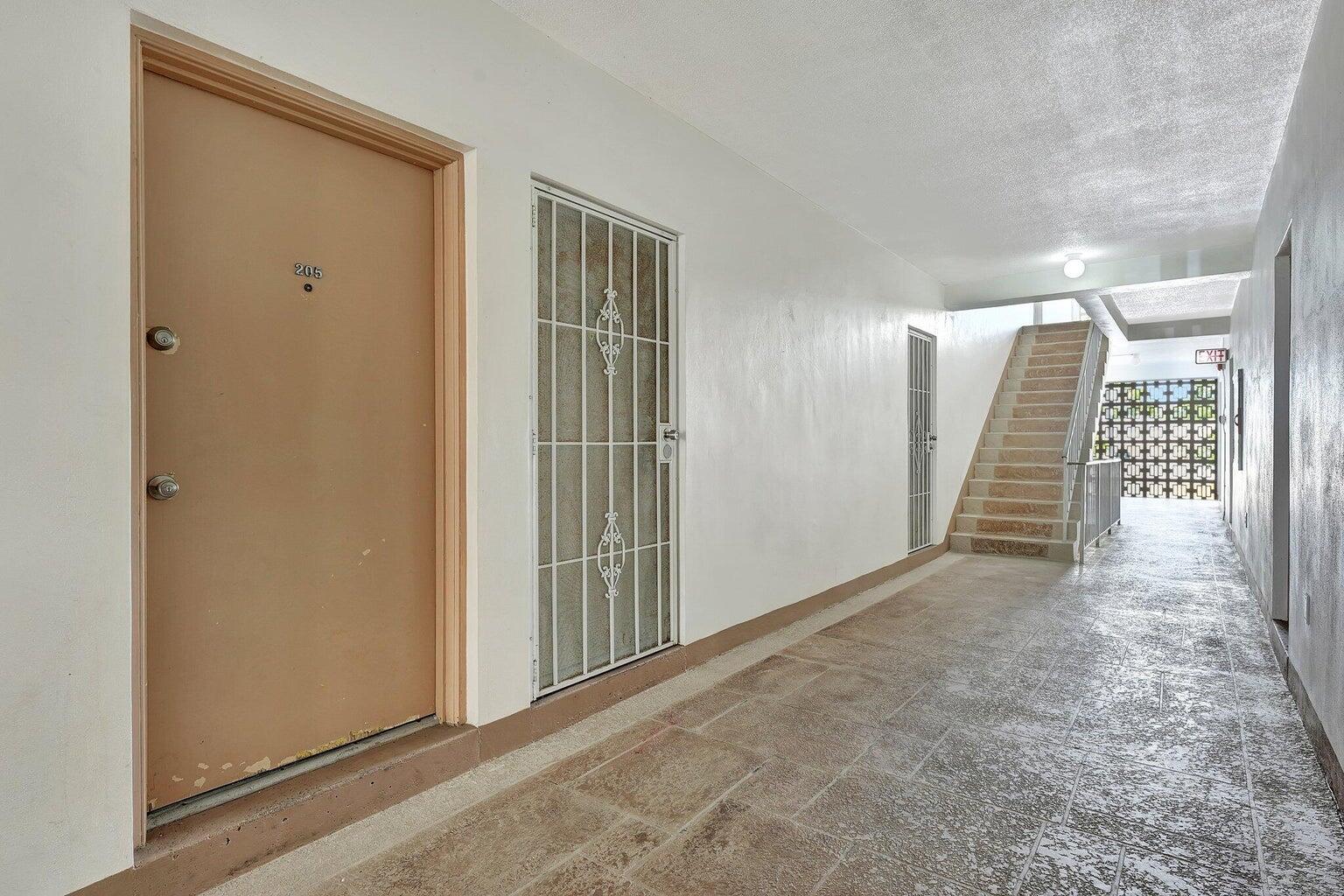 RIVER SHORES CONDO - Residential Lease