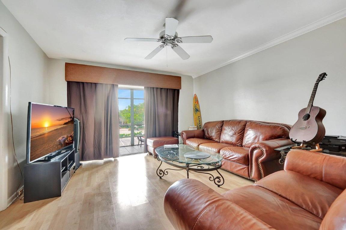 RIVER SHORES CONDO - Residential Lease