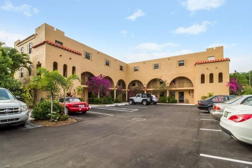 Almost on "the DRIVE". quick stroll to wilton drive from this unique townhouse style condo. both bedrooms and the full bath on the second level, half bath, living room and open kitchen on entry level. recent upgrade of granite counters make this previously updated kitchen a delight to see and cook fabulous meals in. this 14 unit building is nicely tucked away from the close by activity of shopping, dining, and sightseeing. two cars are OK, and both dogs and cats are welcomed. unit has impact windows too!