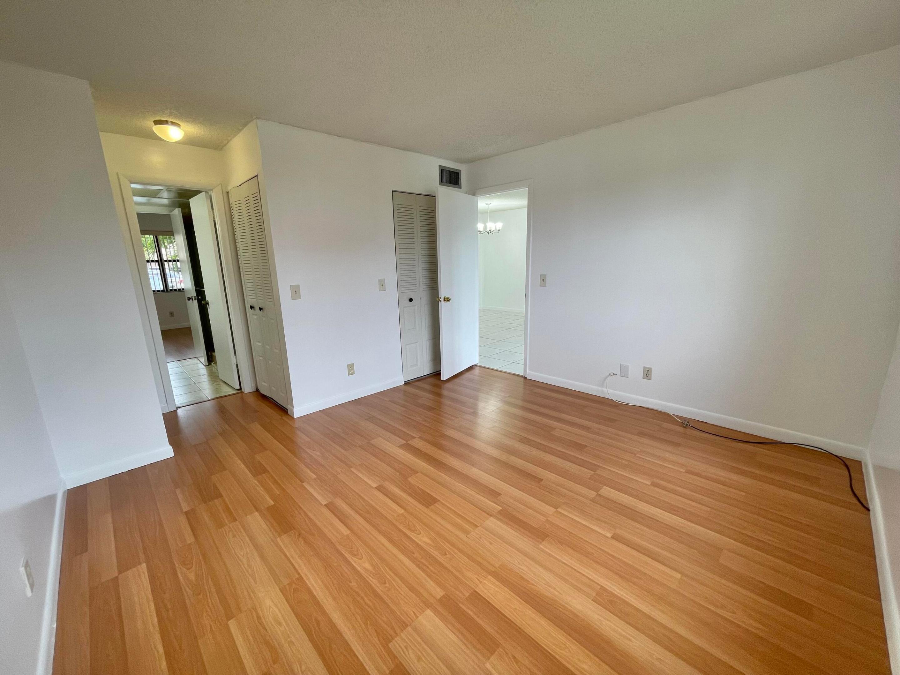 SUNRISE LAKES 219 CONDO UNIT 104 - Residential