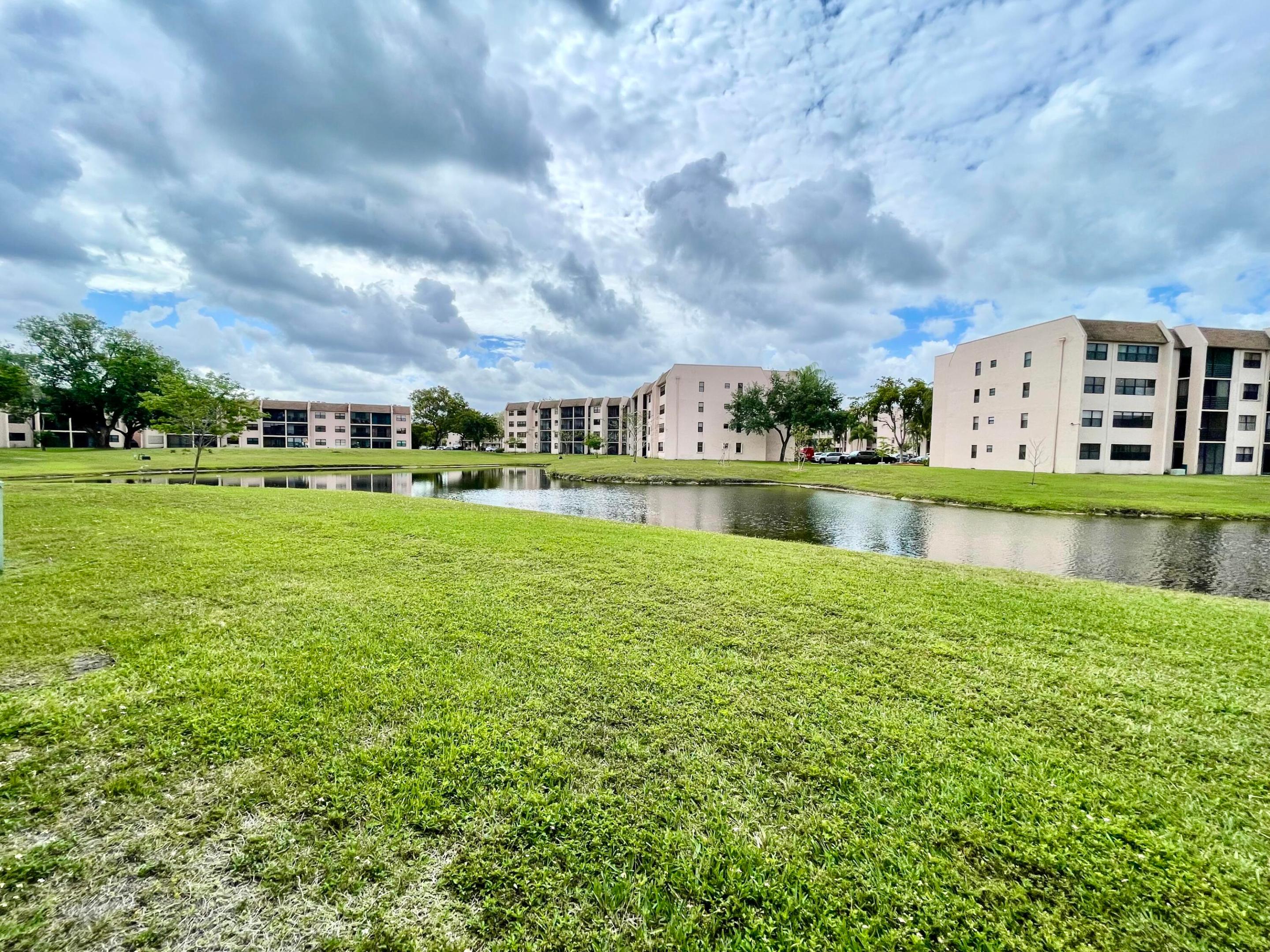 SUNRISE LAKES 219 CONDO UNIT 104 - Residential