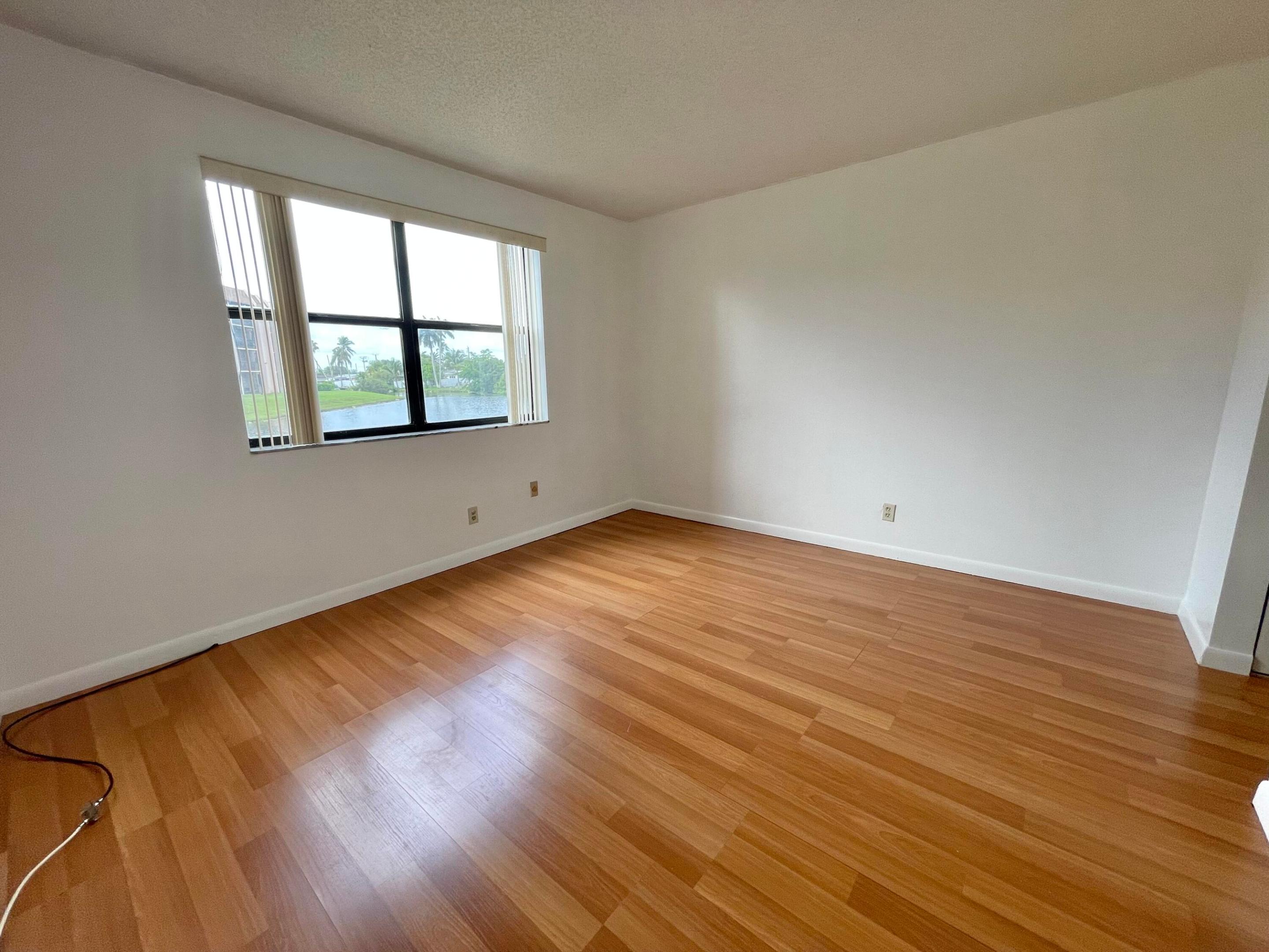 SUNRISE LAKES 219 CONDO UNIT 104 - Residential