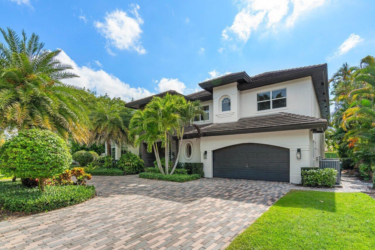 Experience luxury living at its finest in this stunning seven bedroom, six bathroom courtyard home, complete with a guest house!