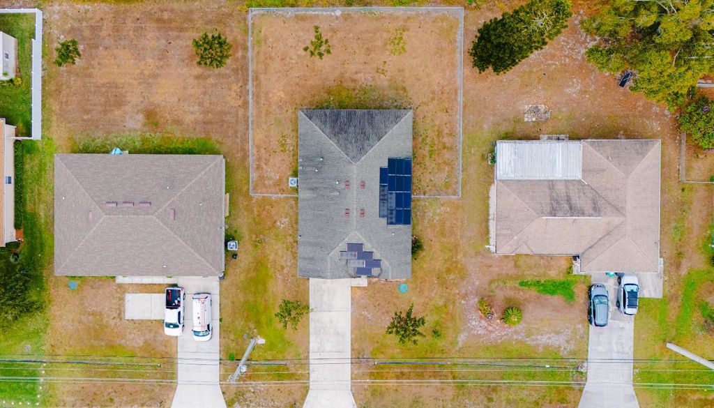 Photo of 789 SW Tulip Boulevard, Port Saint Lucie, FL 34983 (MLS # R11156190)