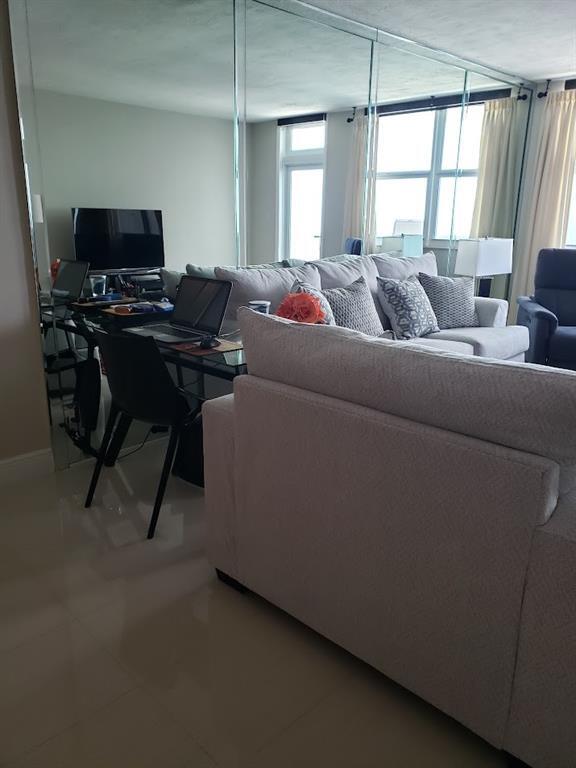 GALT TOWERS CONDO - Residential Lease