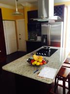 Beautiful Single Family home in desired River Bridge Community,house is completely renovated,granite kitchen,updated bathroom,SS appliances,HOA covers basic cable + HBO,you will love it