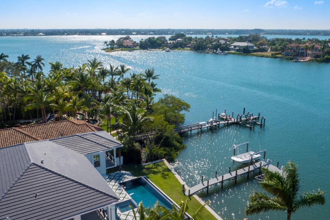 RIVERSIDE ON THE LOXAHATCHEE - Residential