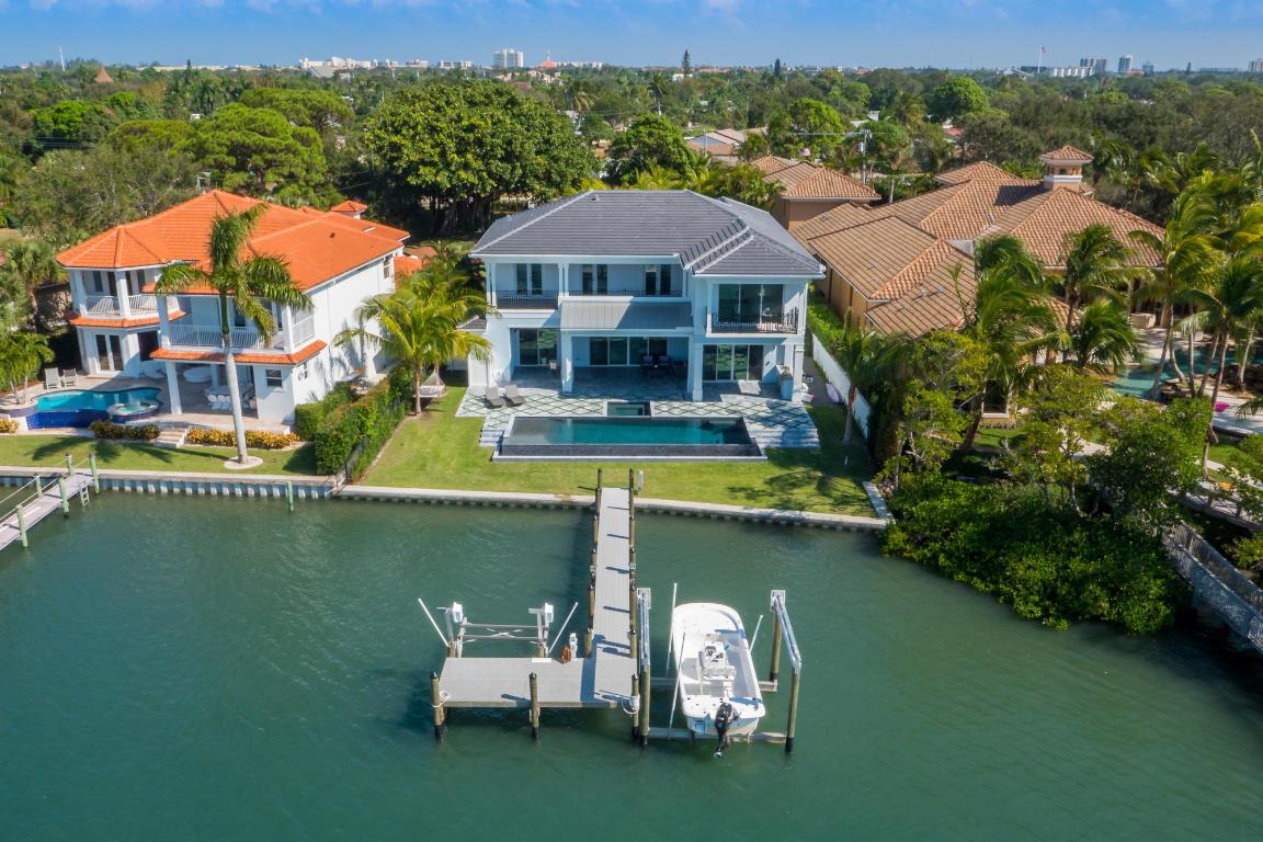 RIVERSIDE ON THE LOXAHATCHEE - Residential