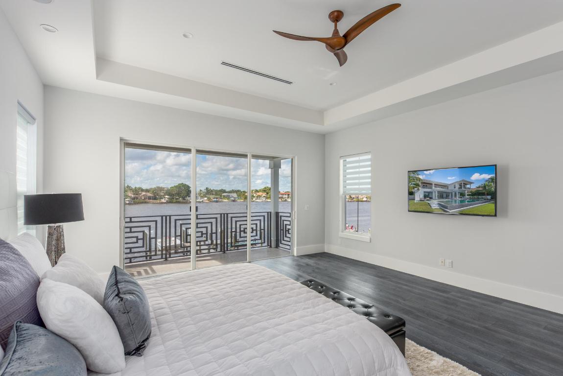 RIVERSIDE ON THE LOXAHATCHEE - Residential