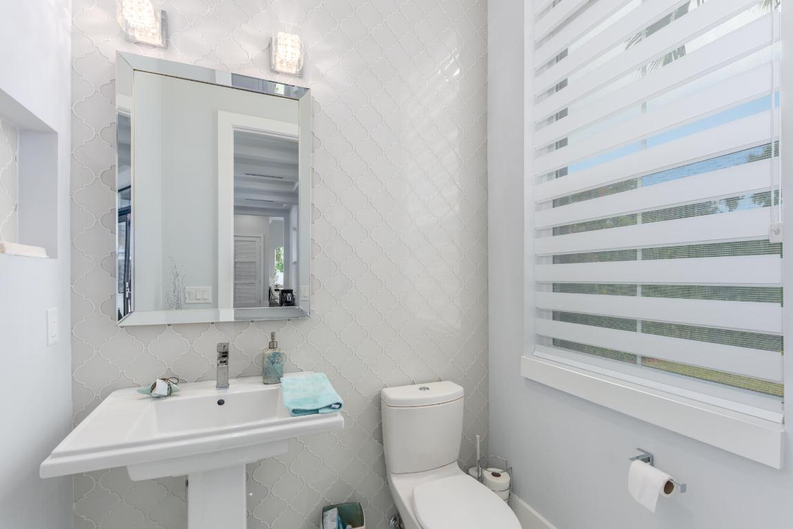 RIVERSIDE ON THE LOXAHATCHEE - Residential