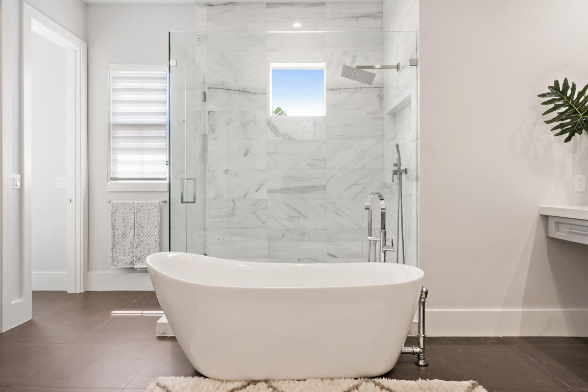 RIVERSIDE ON THE LOXAHATCHEE - Residential