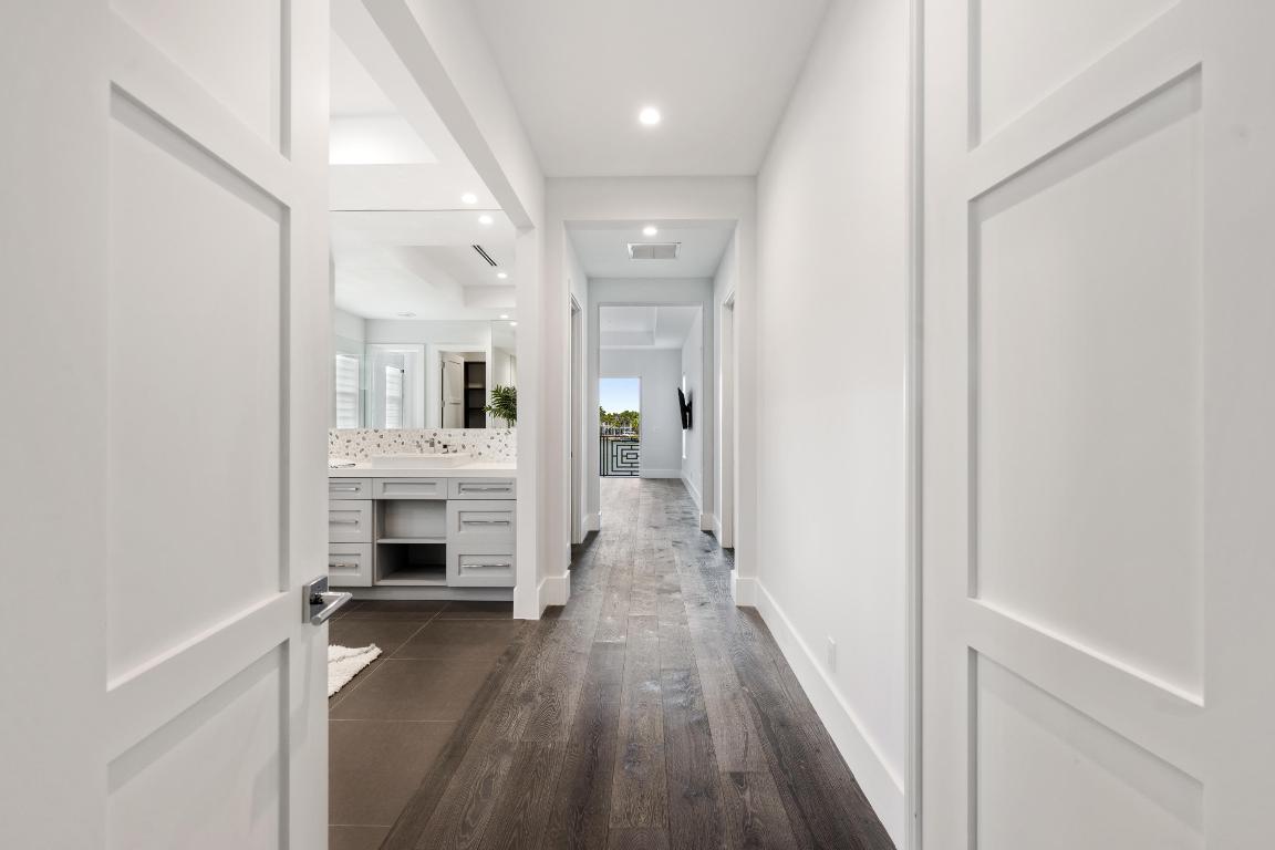 RIVERSIDE ON THE LOXAHATCHEE - Residential