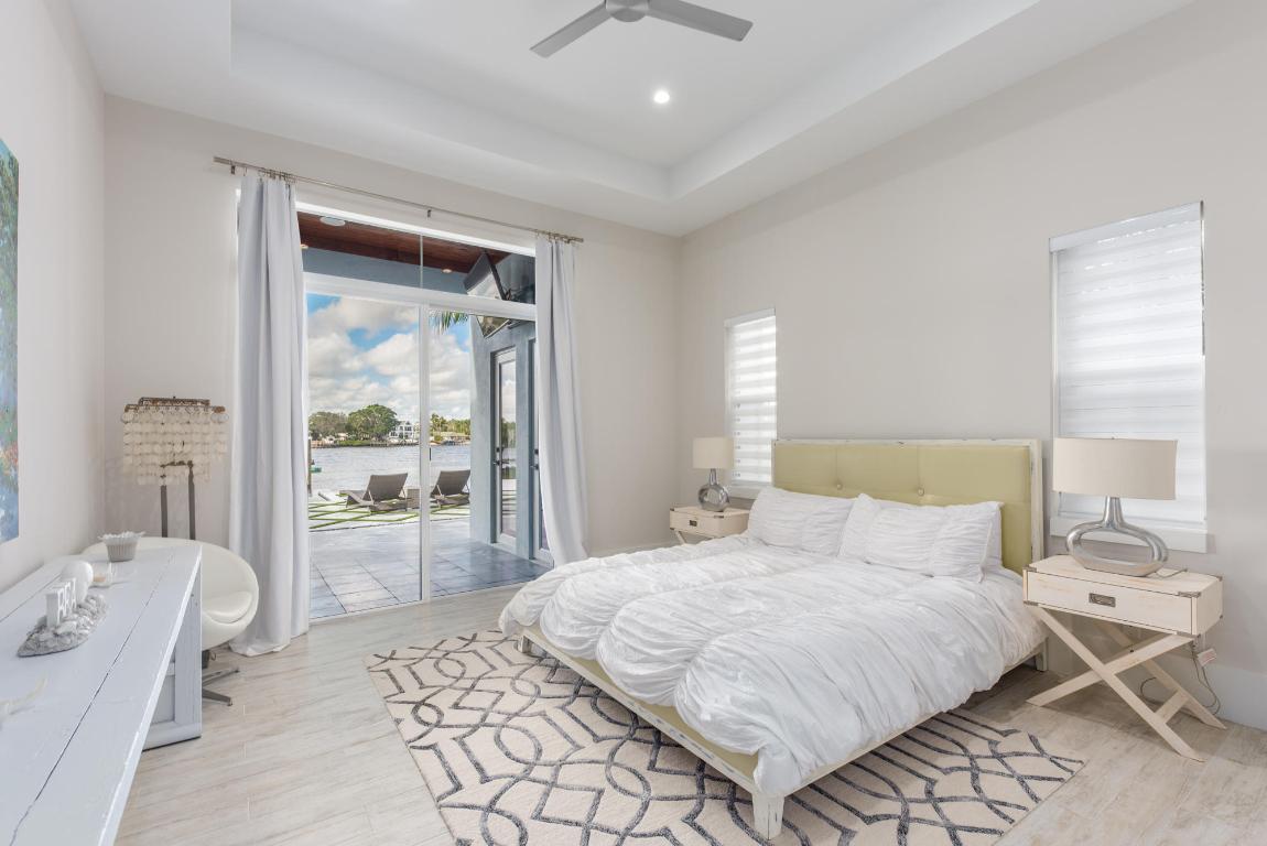 RIVERSIDE ON THE LOXAHATCHEE - Residential