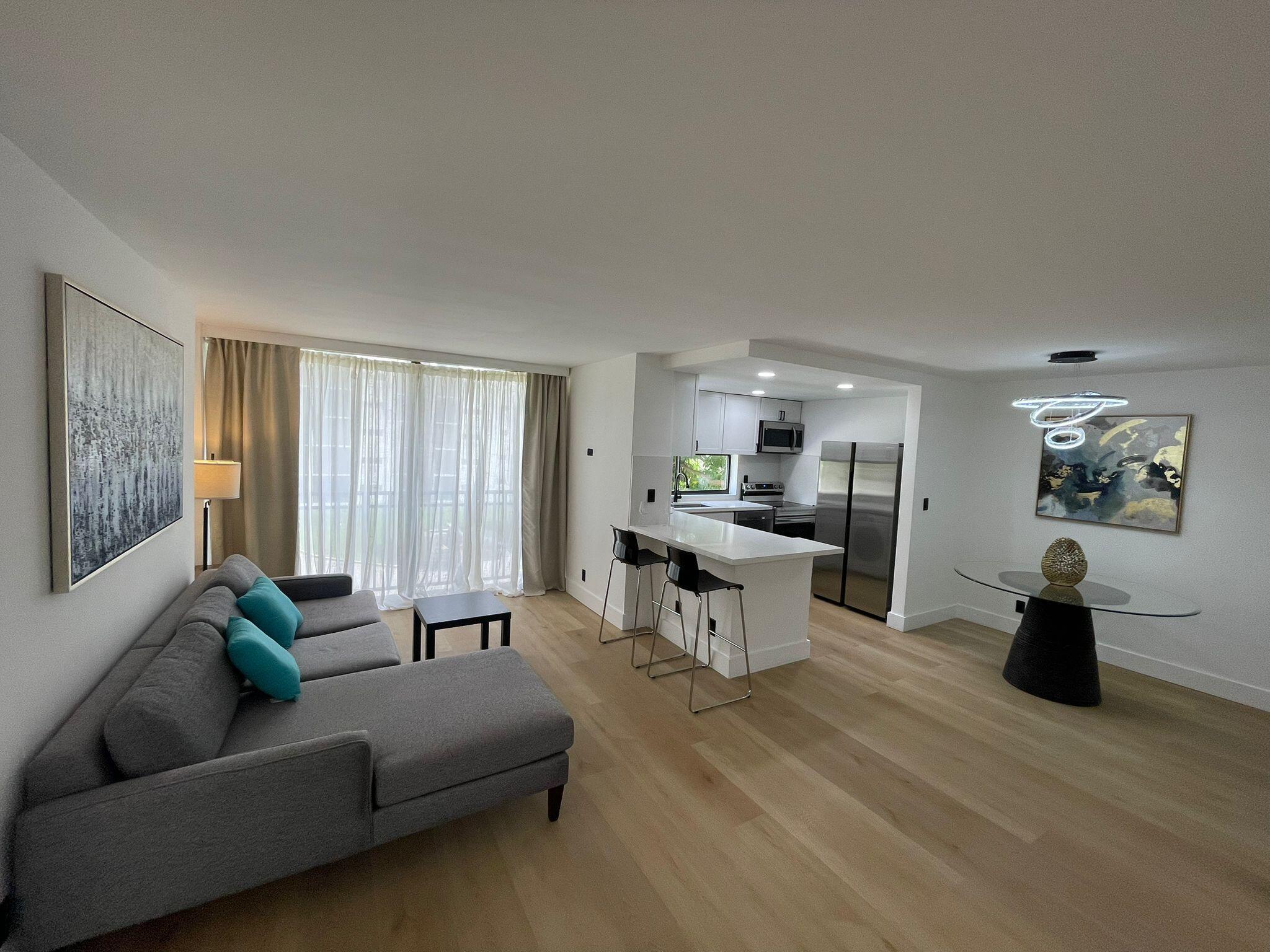 PLAZA OF AMERICAS CONDO P - Residential