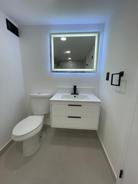 PLAZA OF AMERICAS CONDO PART 3 - Residential