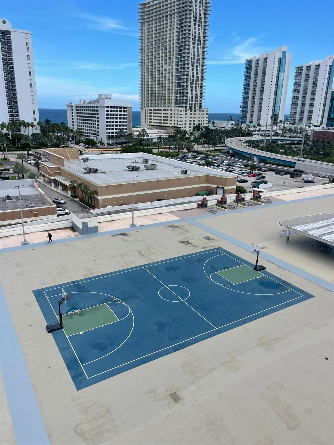 PLAZA OF AMERICAS CONDO P - Residential