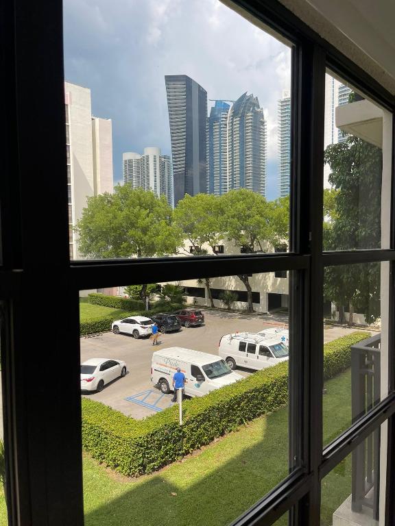 PLAZA OF AMERICAS CONDO PART 3 - Residential