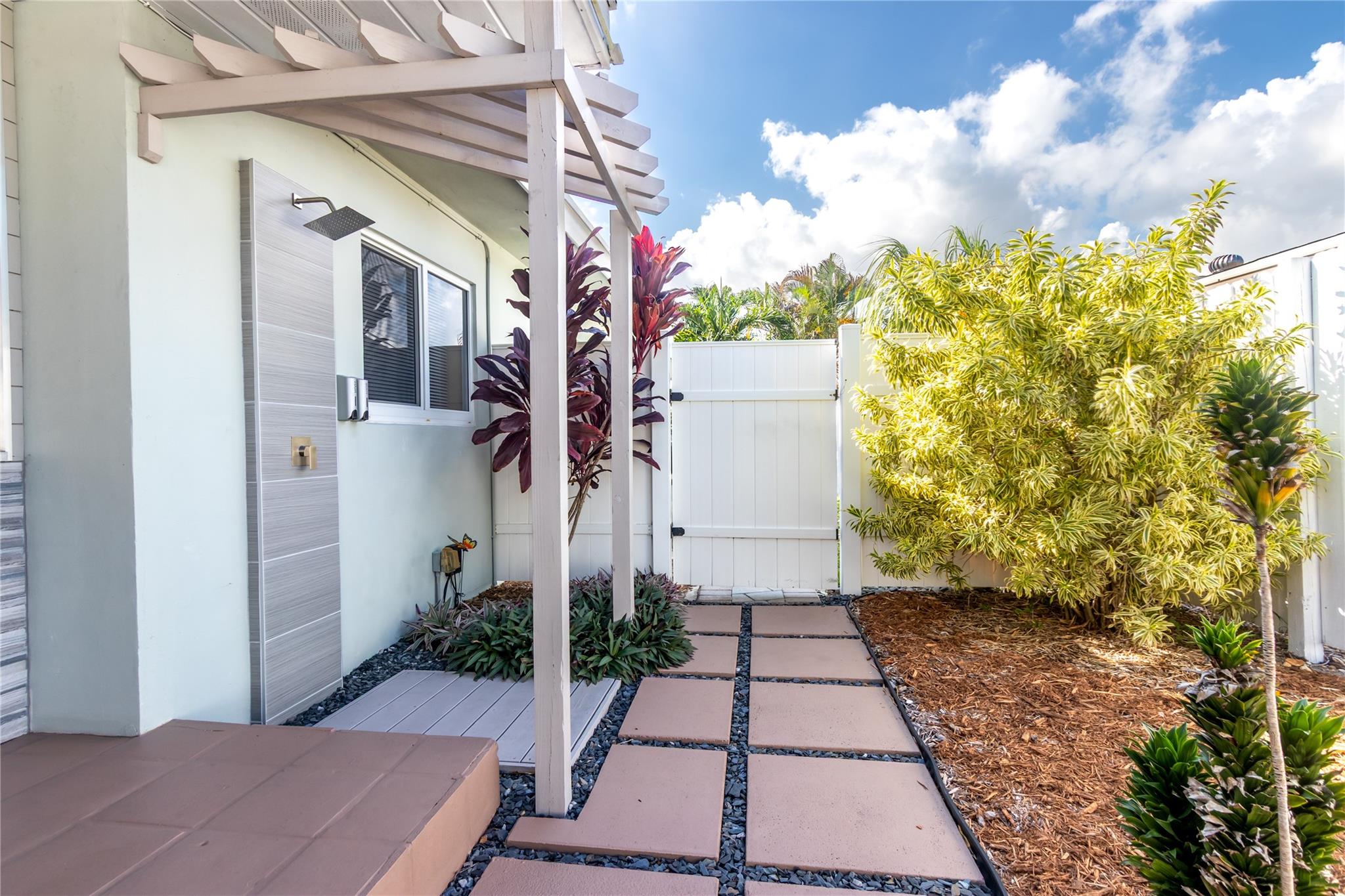 Tamarac Hills 1st Sec 57- - Residential