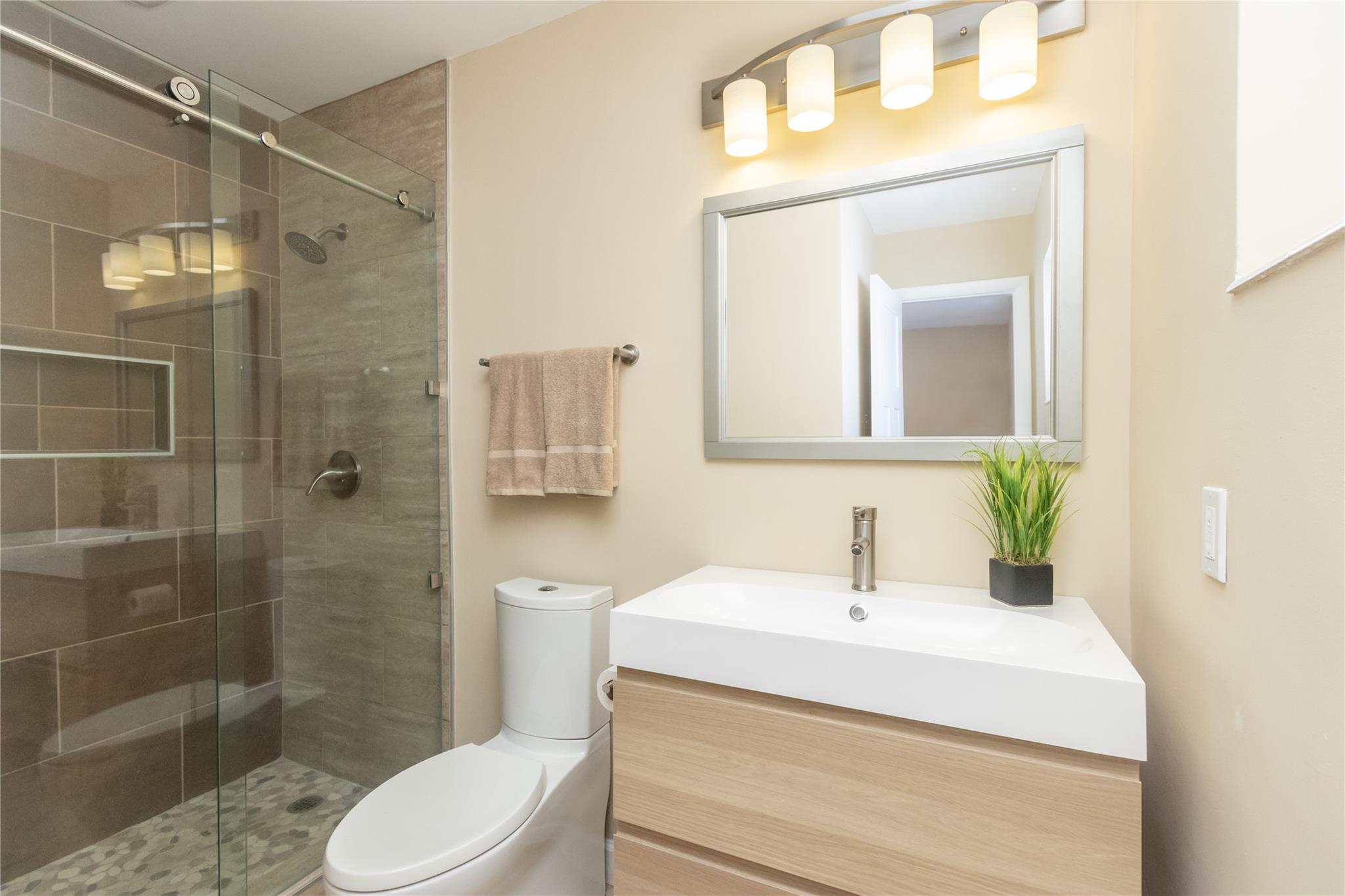 Tamarac Hills 1st Sec 57- - Residential